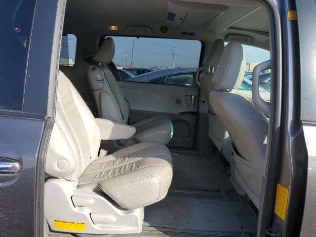 2012 Toyota Sienna XLE