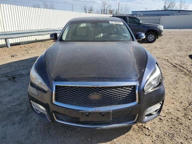 2015 Infiniti Q70 3.7