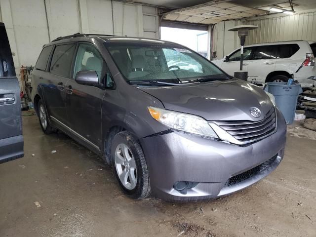 2015 Toyota Sienna LE