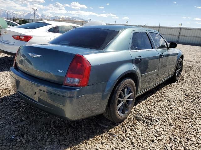 2005 Chrysler 300