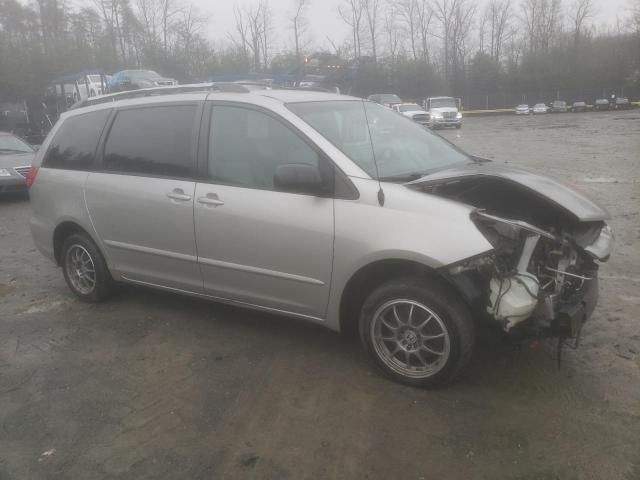 2009 Toyota Sienna CE