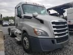 2019 Freightliner Cascadia 126