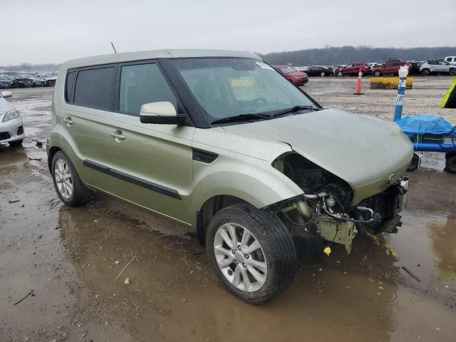 2013 KIA Soul +