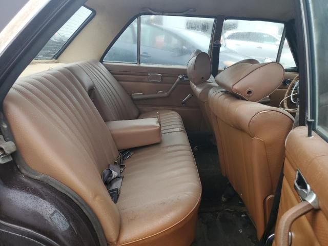 1971 Mercedes-Benz 250