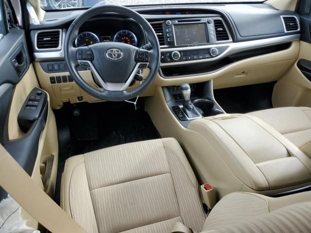 2019 Toyota Highlander LE