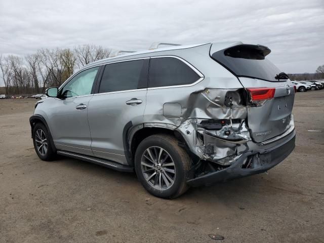 2017 Toyota Highlander SE