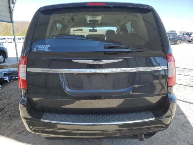 2013 Chrysler Town & Country Touring