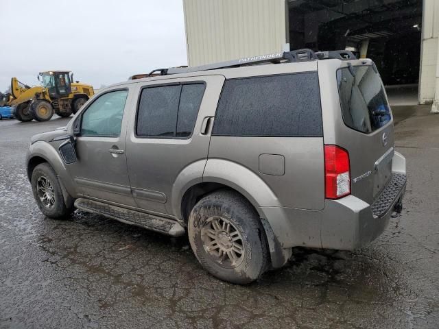 2005 Nissan Pathfinder LE