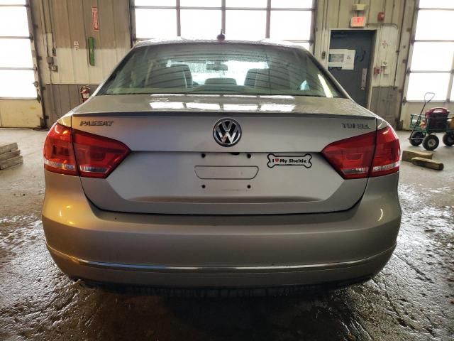 2014 Volkswagen Passat SEL