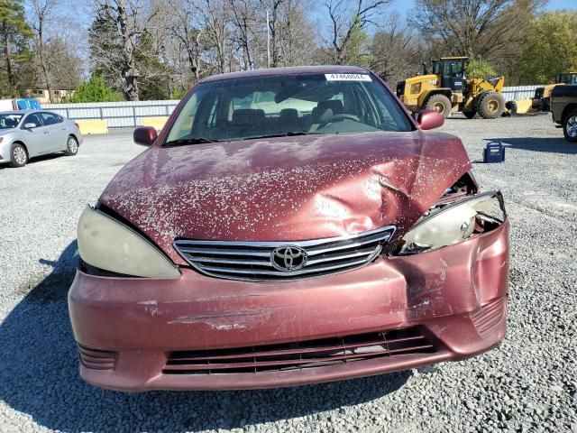 2005 Toyota Camry LE