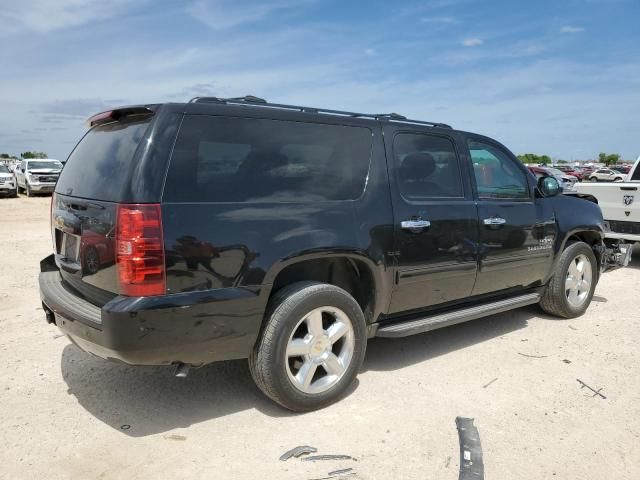 2014 Chevrolet Suburban C1500  LS