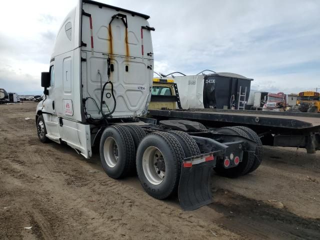 2018 Freightliner Cascadia 125