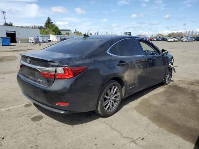 2017 Lexus ES 300H