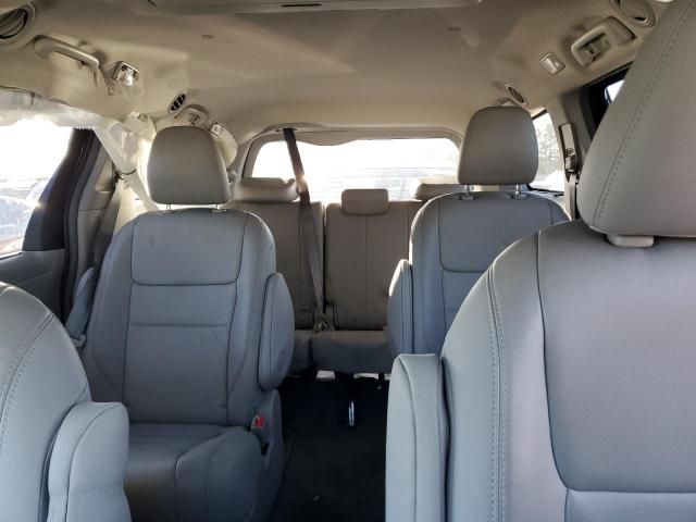 2016 Toyota Sienna XLE