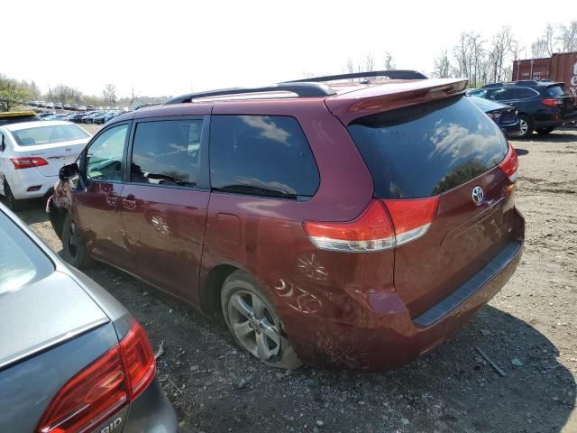 2013 Toyota Sienna LE