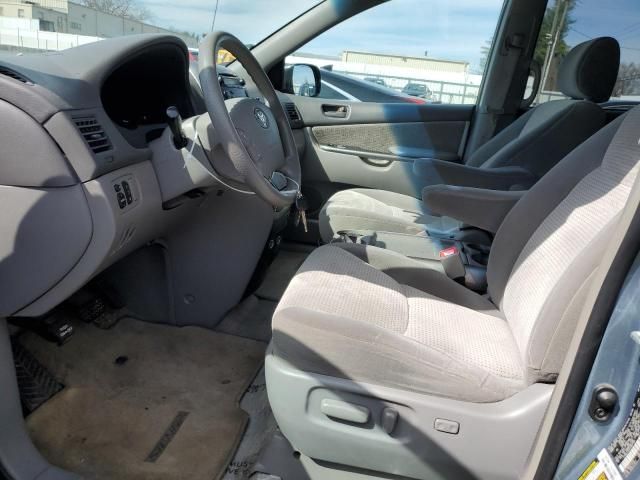 2007 Toyota Sienna LE