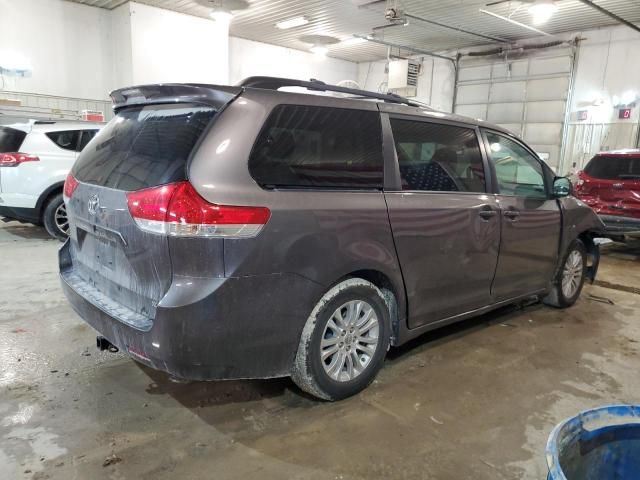 2011 Toyota Sienna XLE