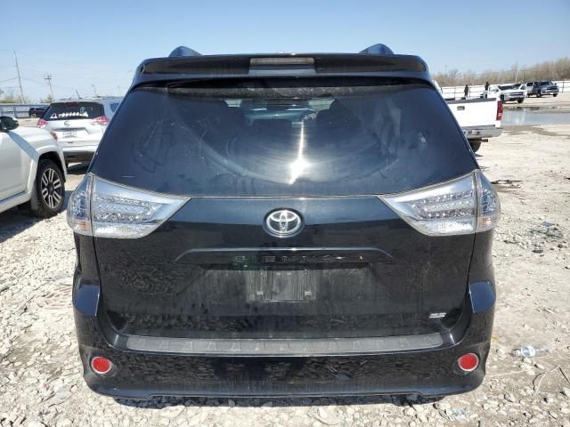 2015 Toyota Sienna Sport