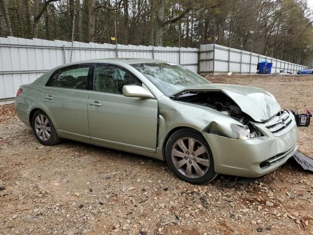 2005 Toyota Avalon XL