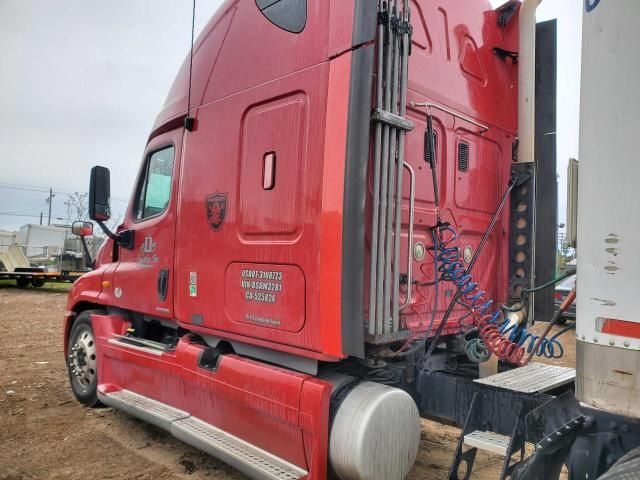 2011 Freightliner Cascadia 125