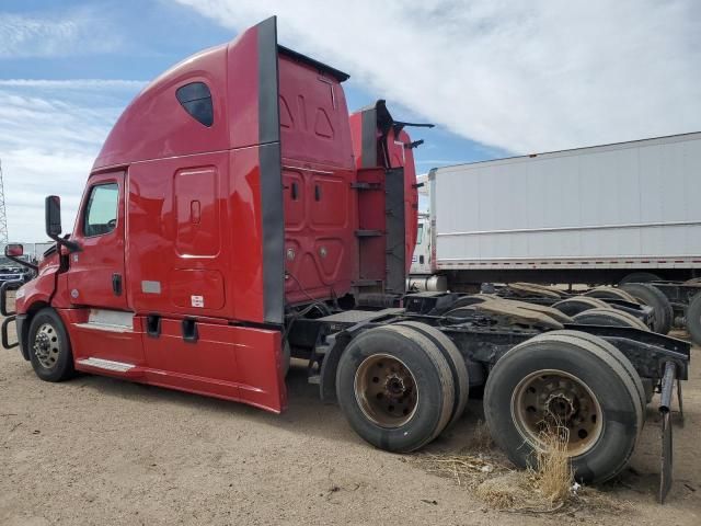 2020 Freightliner Cascadia 126