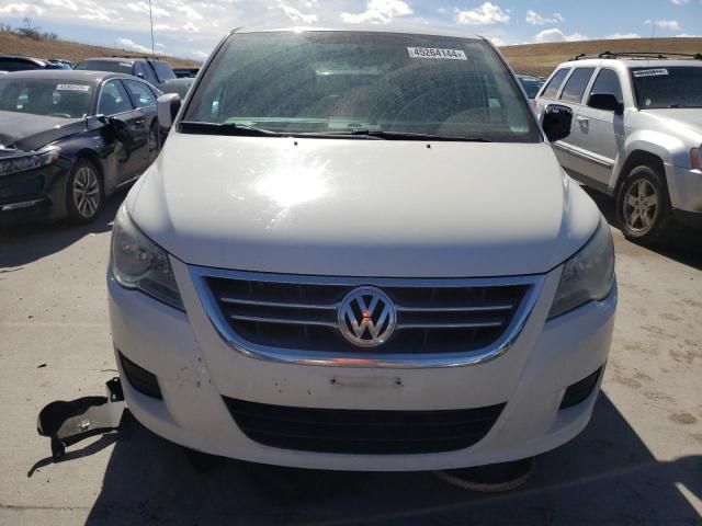 2009 Volkswagen Routan SE