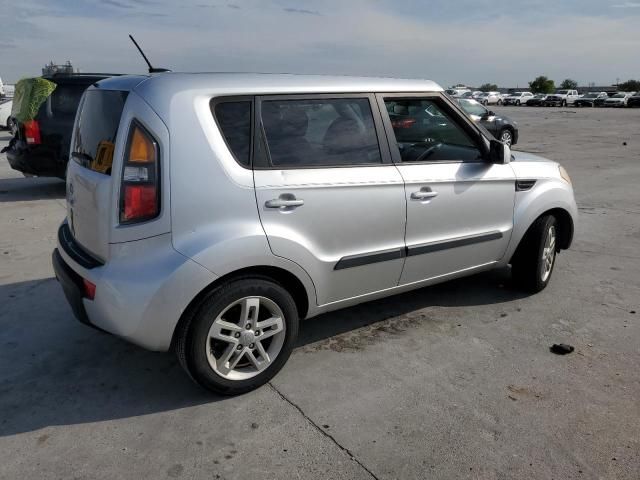 2011 KIA Soul +