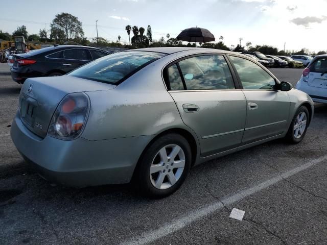 2002 Nissan Altima Base