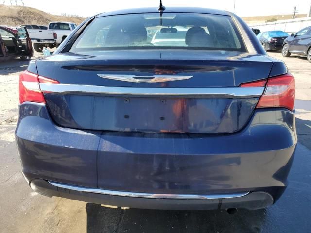 2013 Chrysler 200 Touring