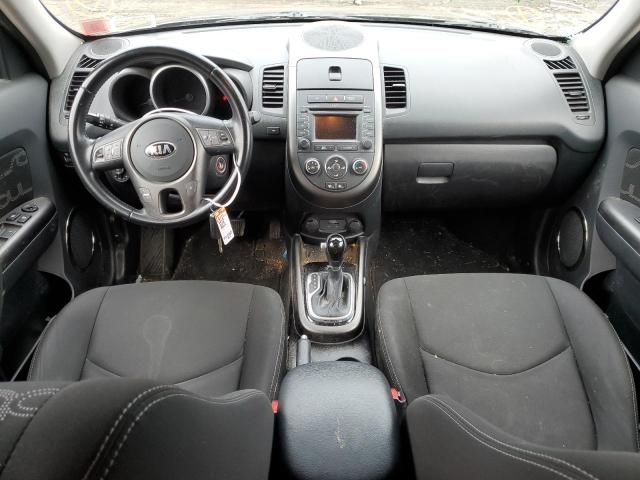 2013 KIA Soul +