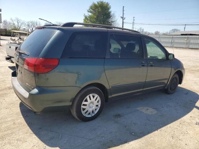 2004 Toyota Sienna CE