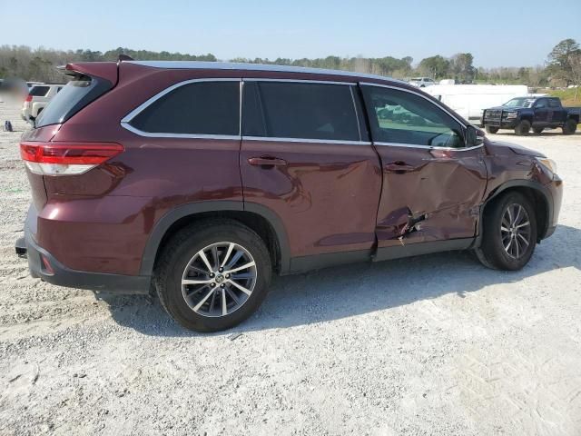 2019 Toyota Highlander SE