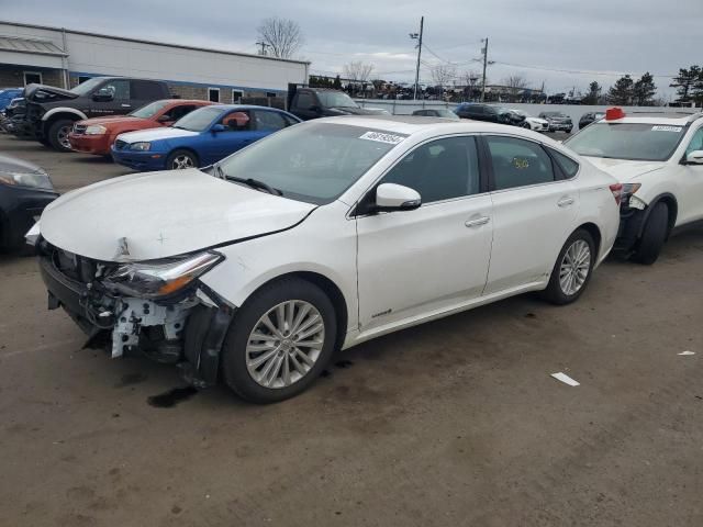 2014 Toyota Avalon Hybrid