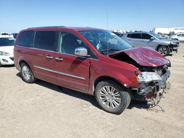 2013 Chrysler Town & Country Limited