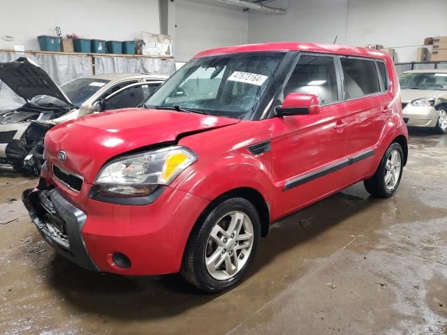 2011 KIA Soul +