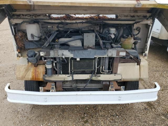 2001 Ford Econoline E350 Super Duty Stripped Chassis