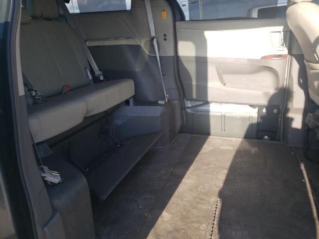 2014 Toyota Sienna XLE