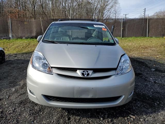 2008 Toyota Sienna XLE