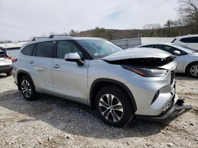 2022 Toyota Highlander XLE