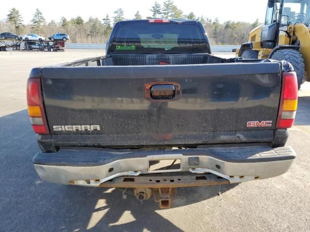 2004 GMC Sierra K2500 Heavy Duty