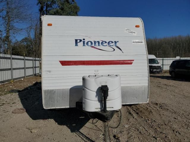 2004 Fleetwood Pioneer