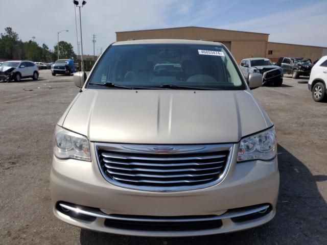 2013 Chrysler Town & Country Touring