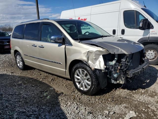 2016 Chrysler Town & Country Limited Platinum