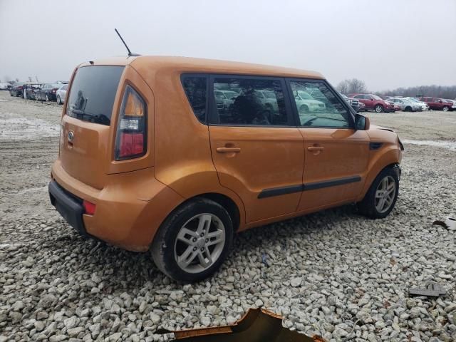 2011 KIA Soul +