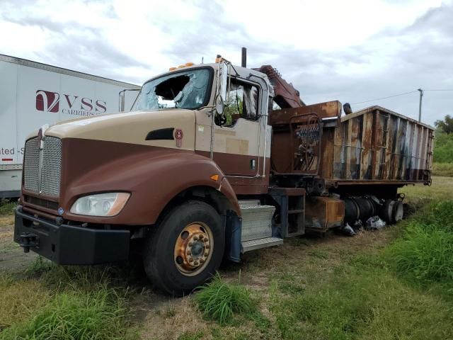 2014 Kenworth Construction T400