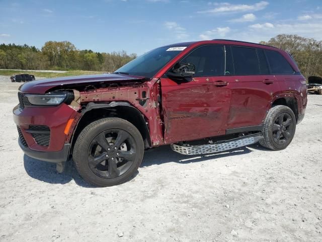 2023 Jeep Grand Cherokee Laredo