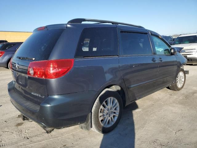 2009 Toyota Sienna CE