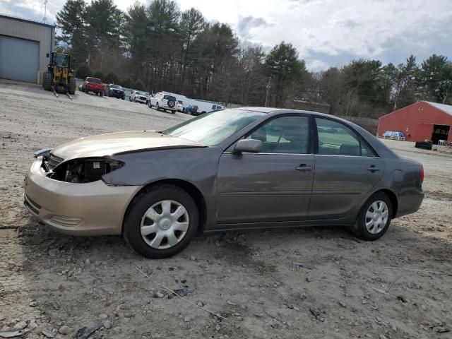 2004 Toyota Camry LE