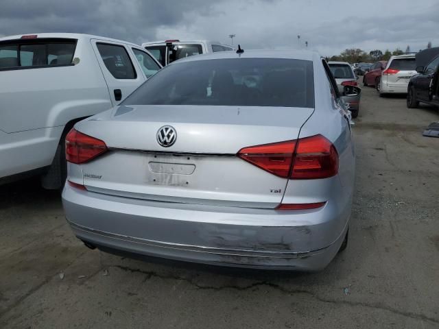 2016 Volkswagen Passat S