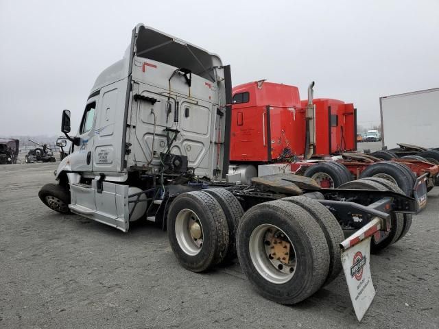 2018 Freightliner Cascadia 1